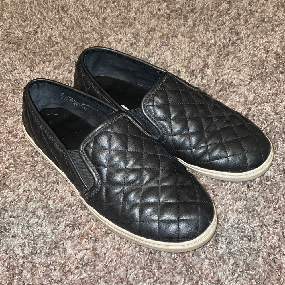 Women’s shoes